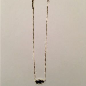 Kendra Scott arrowhead necklace