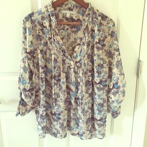 Beautiful Floral Lauren Conrad Top