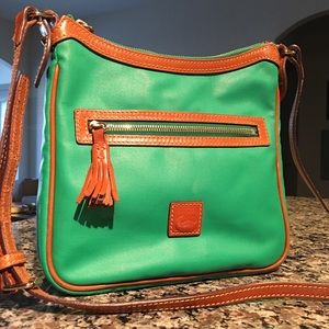 Dooney & Bourke cross body bag
