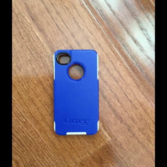 iPhone 4s otter box - Picture 1 of 2