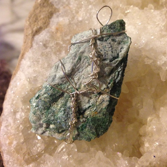Handmade by me💗Fuchsite Crystal pendant! - Picture 2 of 3