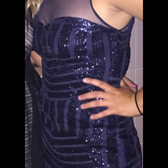 Navy dress size large - Picture 4 of 4