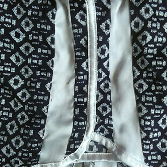 Shorts - Picture 3 of 4