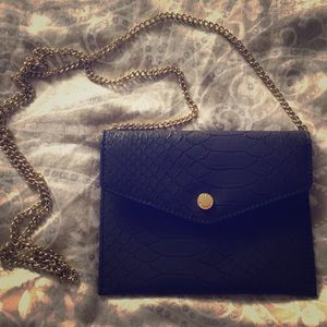 Steve Madden cross-body wallet