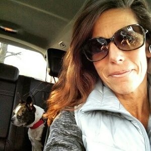 Meet your Posher, Debbie