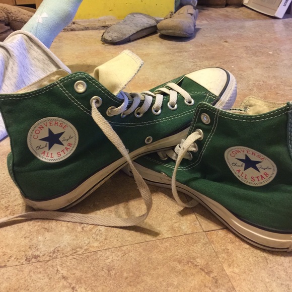 Green high top converse!