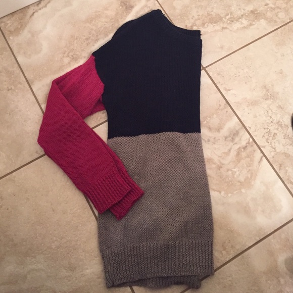 360 Colorblock Sweater - Picture 2 of 3