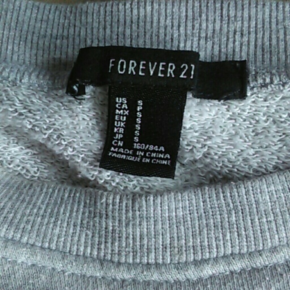 Oversized - Picture 2 of 3