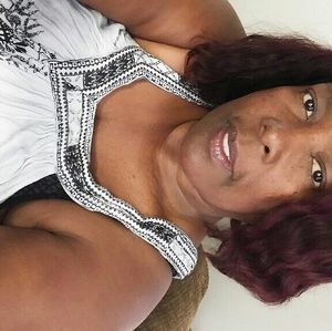 Meet your Posher, Brenda