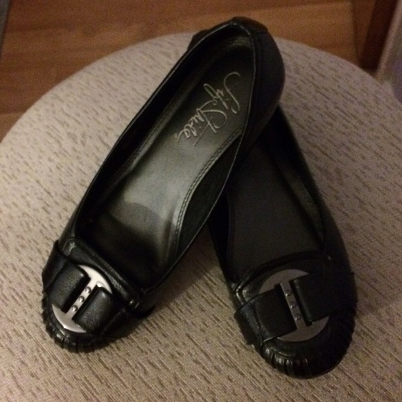 🌻One Day Sale🌻Black Flats