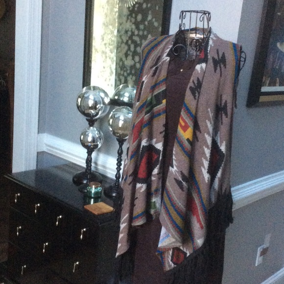 Lightweight Tribal Sweater Vest with Fringe - Picture 1 of 4