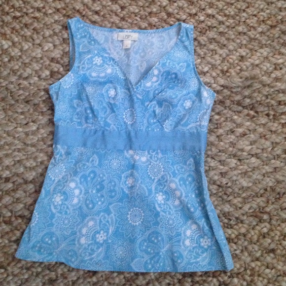 Super cute LOFT tank