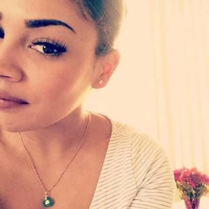 Meet your Posher, Cecilia