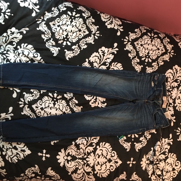 Hollister Jeans - Picture 2 of 2