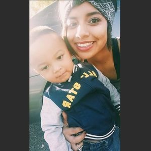 Meet your Posher, Aracely