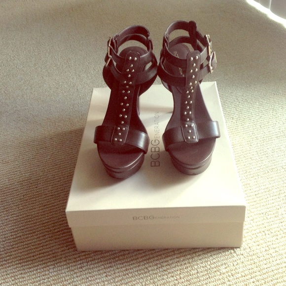 BCBGENERATION Sandals