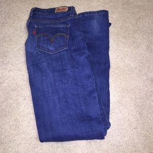 Levi skinny jeans