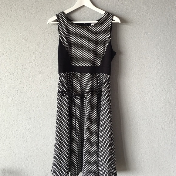MOTHERHOOD MATERNITY black and white dress