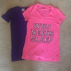 2 v-neck tops