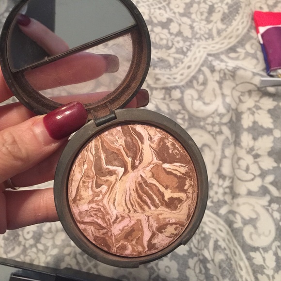 Laura Geller Bronzer