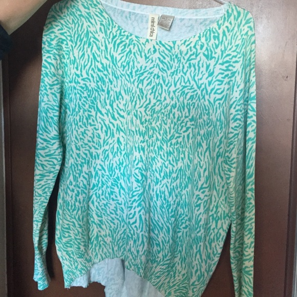 Turquoise & white cheetah print high low sweater - Picture 1 of 3