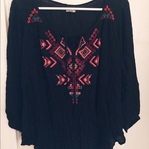 Ecotè embroidered peasant top