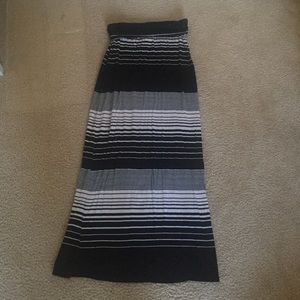 Black and white maxi skirt