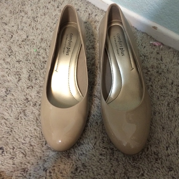 nude heels