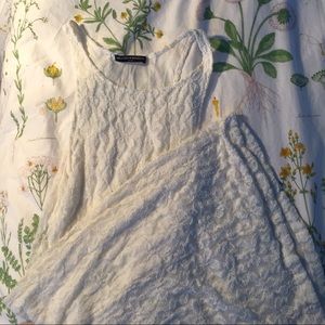 BRANDY MELVILLE BODYCON MIDI WHITE LACE DRESS