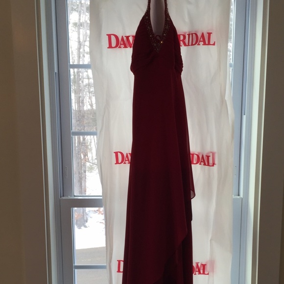 Red dress - Picture 3 of 4