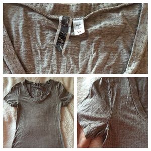BKE v neck tee