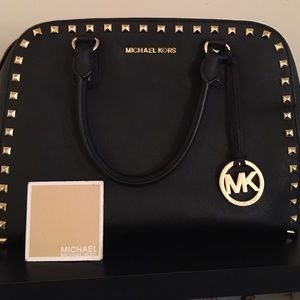 Michael Kors Handbang