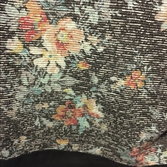 Jessica Simpson blouse - Picture 4 of 4