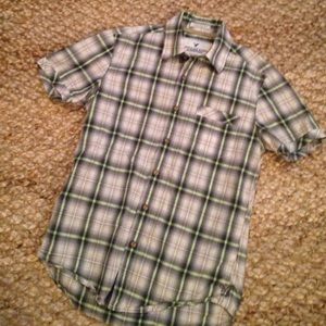 Men's plaid button down