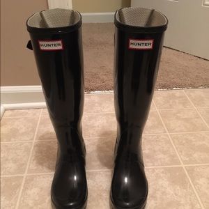 Hunter Adjustable Back Tall Black Gloss Boots