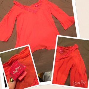 Daytrip cutout sleeve top