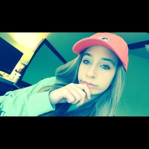 Meet your Posher, Corin