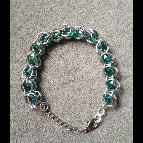 Captive Crystal Chain Mail Bracelet - Picture 1 of 4