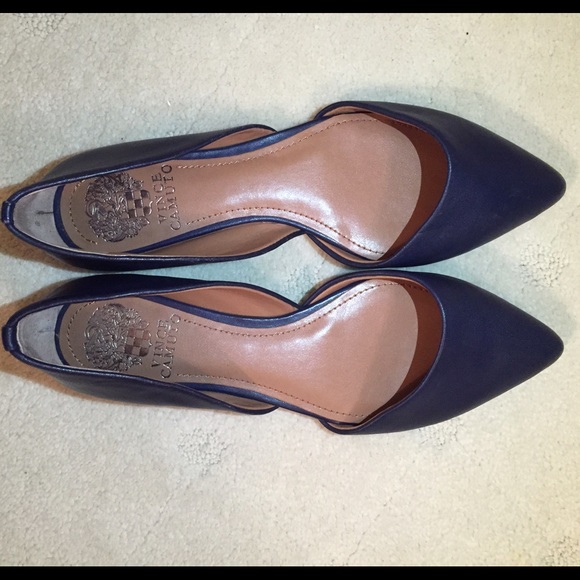 Vince Camuto Shoes - Vince Camuto d'Orsay flat shoe Size 8 navy