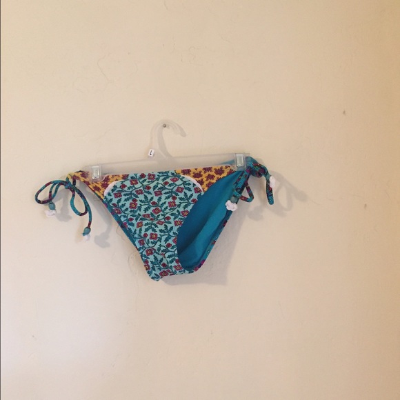 BikiniLab Bikini - Picture 3 of 4