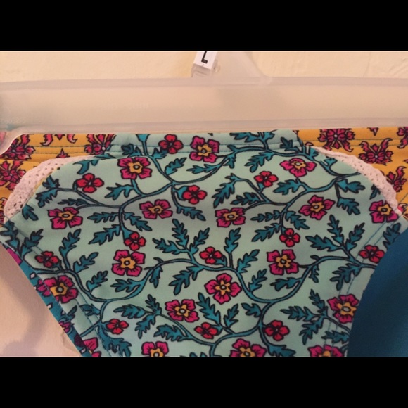 BikiniLab Bikini - Picture 4 of 4