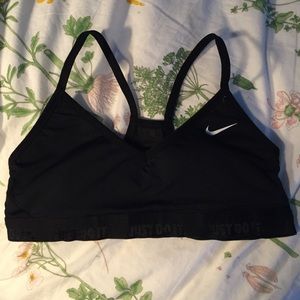 NIKE PRO INDY SPORTS BRA