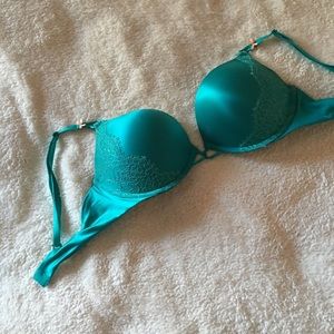 Victoria secret bombshell