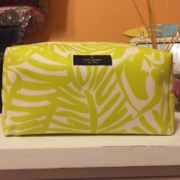 Kate spade medium sized makeup bag