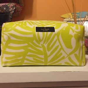 Kate spade medium sized makeup bag