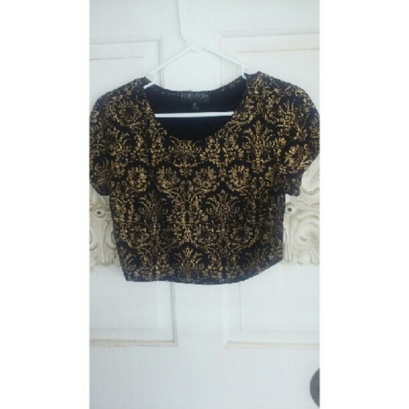 Black w/gold pattern crop top
