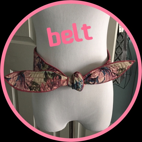 QUILTED TAPESTRY TIE BELT