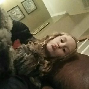 Meet your Posher, Ava