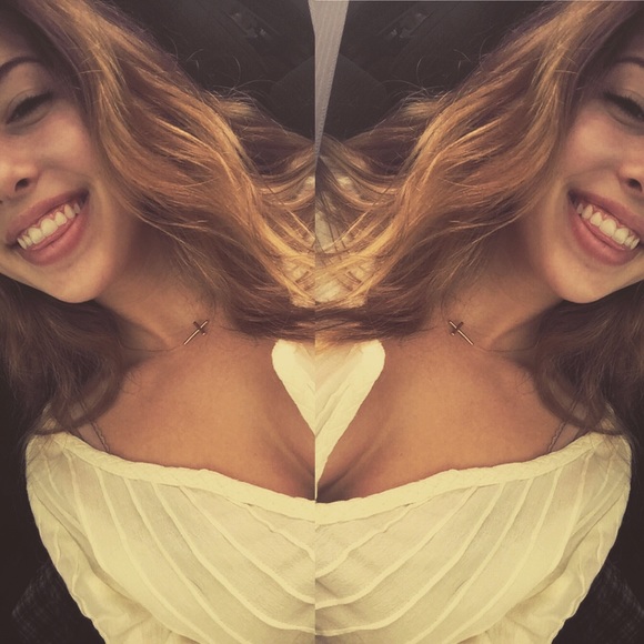 Meet your Posher, Isabel - Picture 1 of 1