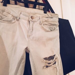 Zara Light Skinny/Boyfriend Jeans!